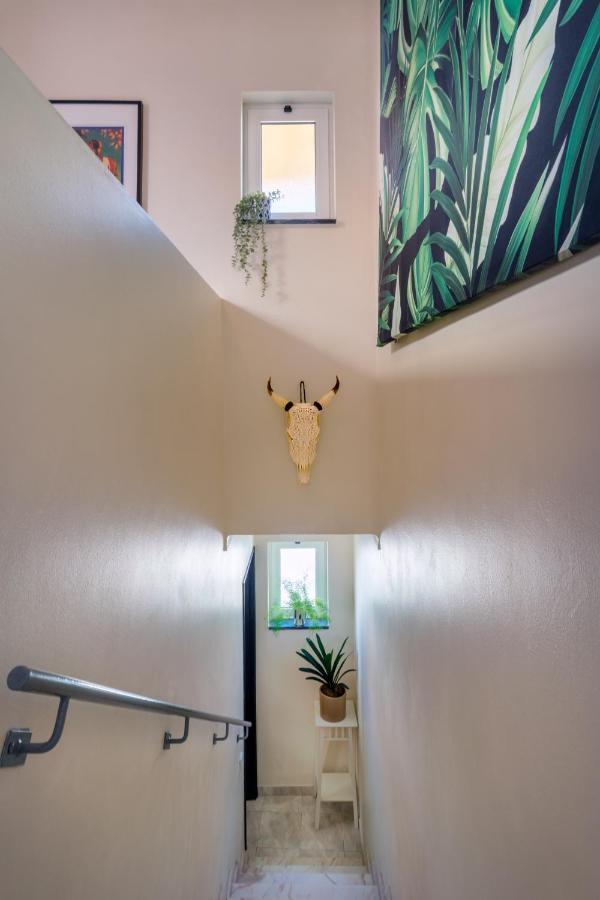 Arty Vintage Townhouse With Rooftop Shower & Sun Loungers Olhao Bagian luar foto