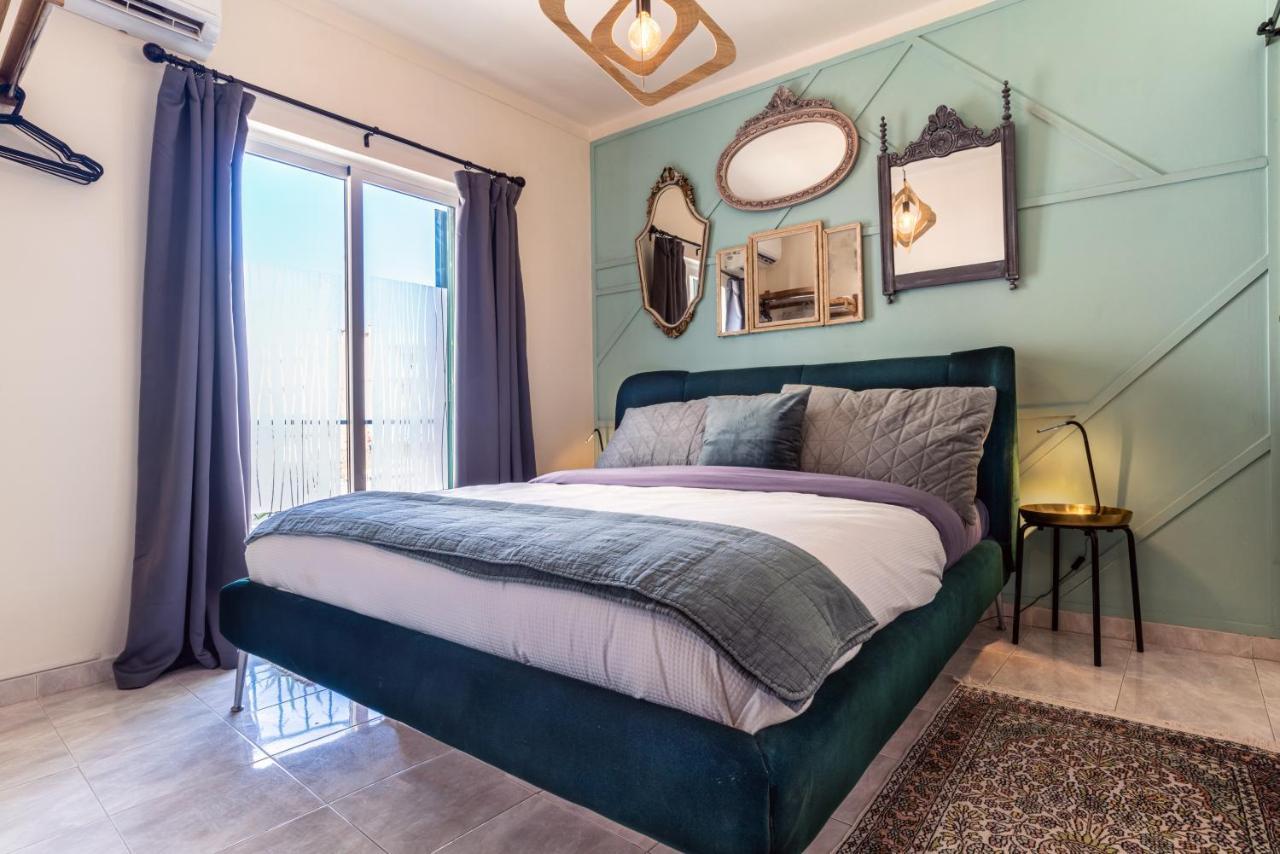 Arty Vintage Townhouse With Rooftop Shower & Sun Loungers Olhao Bagian luar foto